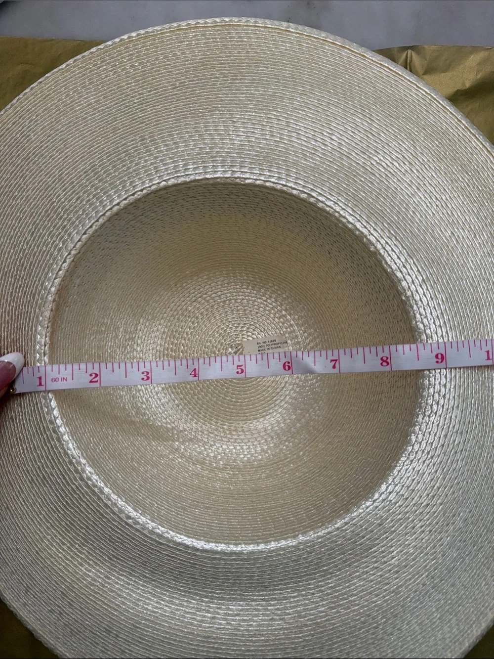 Vintage Elegant Derby Cream Straw Hat with Black Ribbon Accent